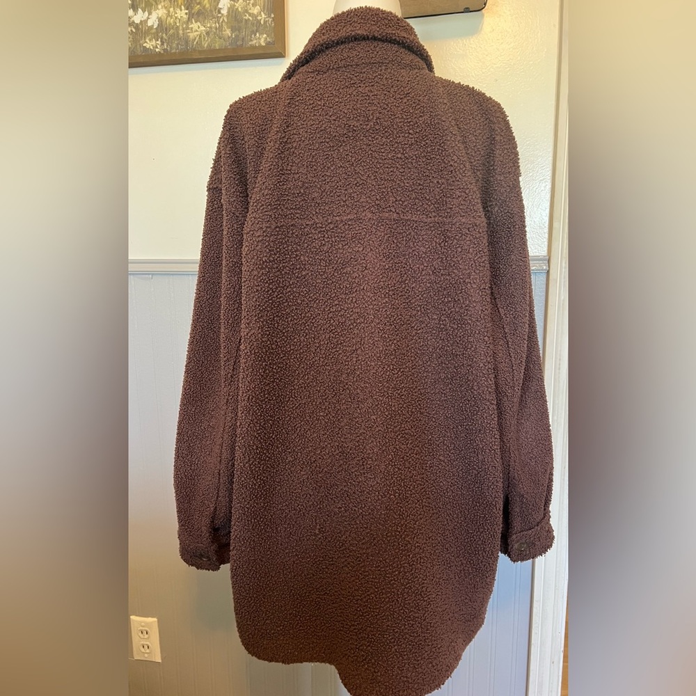 Abercrombie & Fitch Sherpa Shirt Shacket / Winterwear / Size: Large - Picture 3 of 9